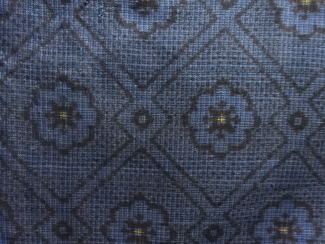 JAPANESE KIMONO / ANTIQUE KIMONO / SILK / DORO OSHIMA TSUMUGI / WOVEN FLORAL RHOMBUS